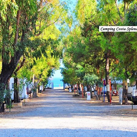 Camping Costa Splendente Sul Mare Hotel Le Castella  Exterior foto